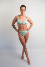 Cargar imagen en el visor de la galería, High Waisted - Bikini Verde