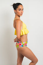Cargar imagen en el visor de la galería, High Waisted - Bikini Yellow and floral bottom