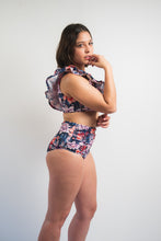 Cargar imagen en el visor de la galería, High Waisted - Azul con flores y vuelos