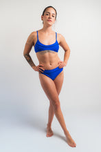 Cargar imagen en el visor de la galería, Low Waisted - Two Piece Blue Bikini with black stripe
