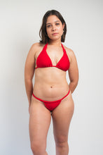 Cargar imagen en el visor de la galería, Low Waisted - Bikini color rojo de dos piezas