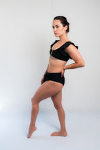 Cargar imagen en el visor de la galería, High Waisted - Black Bikini V top