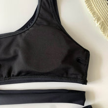 Cargar imagen en el visor de la galería, Low Waisted - Black Bikini one shoulder