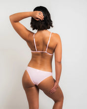 Cargar imagen en el visor de la galería, Low Waisted - Pink Bikini
