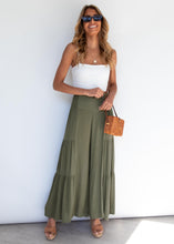 Cargar imagen en el visor de la galería, Green Boho Palazzo
